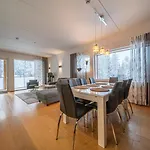 Tunturinlaita A4, Ski-in Ski-out 3xbedroom Vakantiehuis