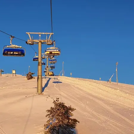 度假居 Tunturinlaita A4, Ski-in Ski-out 3xbedroom 列维