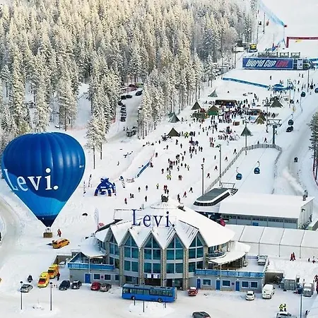 Tunturinlaita A4, Ski-in Ski-out 3xbedroom * ليفي