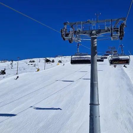 Tunturinlaita A4, Ski-in Ski-out 3xbedroom بيت للعطل